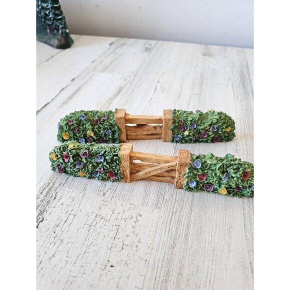 Easter village gate flowers shrubs fence decor spring figurine - Picture 7 of 8